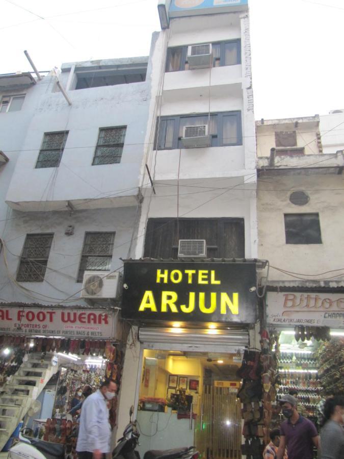Hotel Arjun Нью-Дели Экстерьер фото