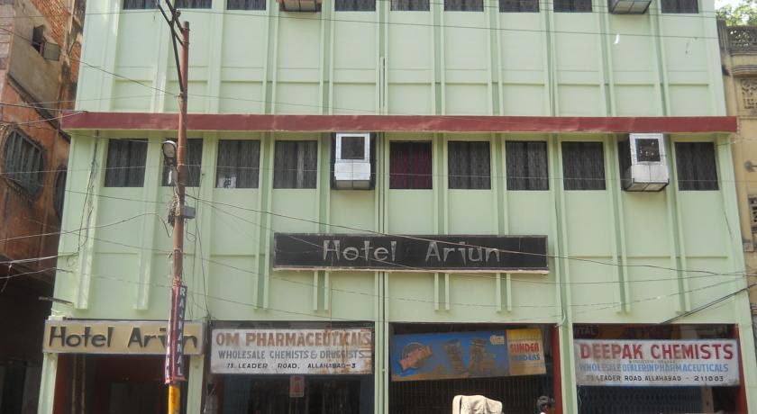 Hotel Arjun Нью-Дели Экстерьер фото